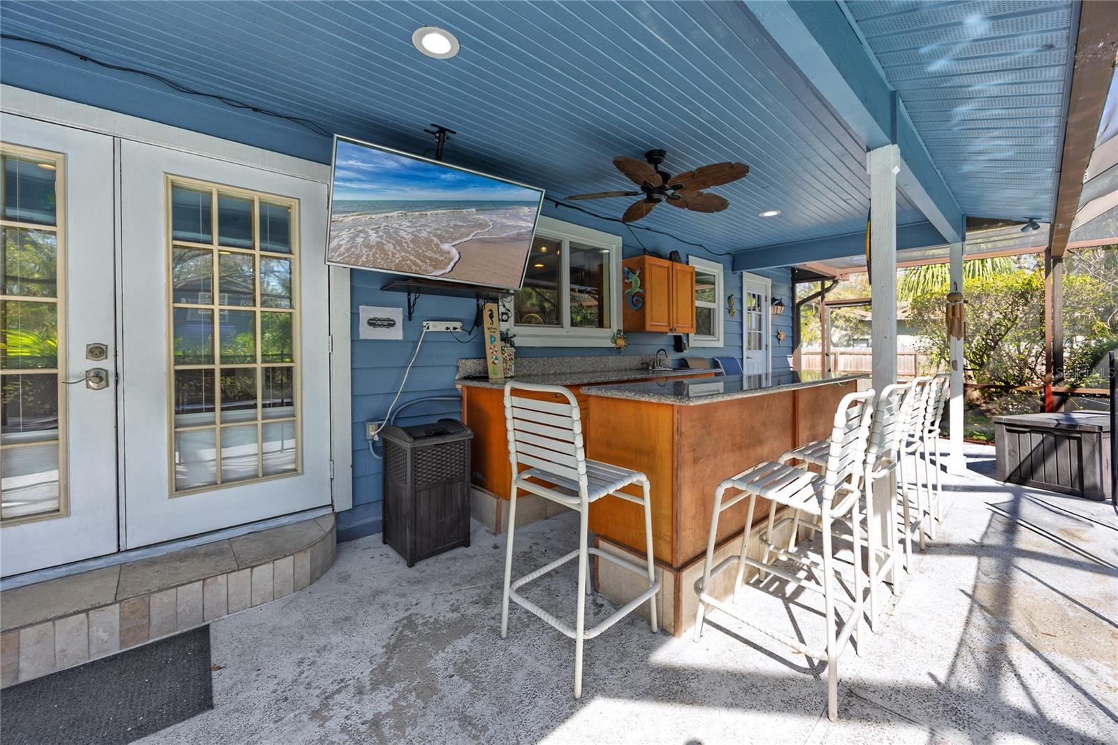 Bar next to the pool