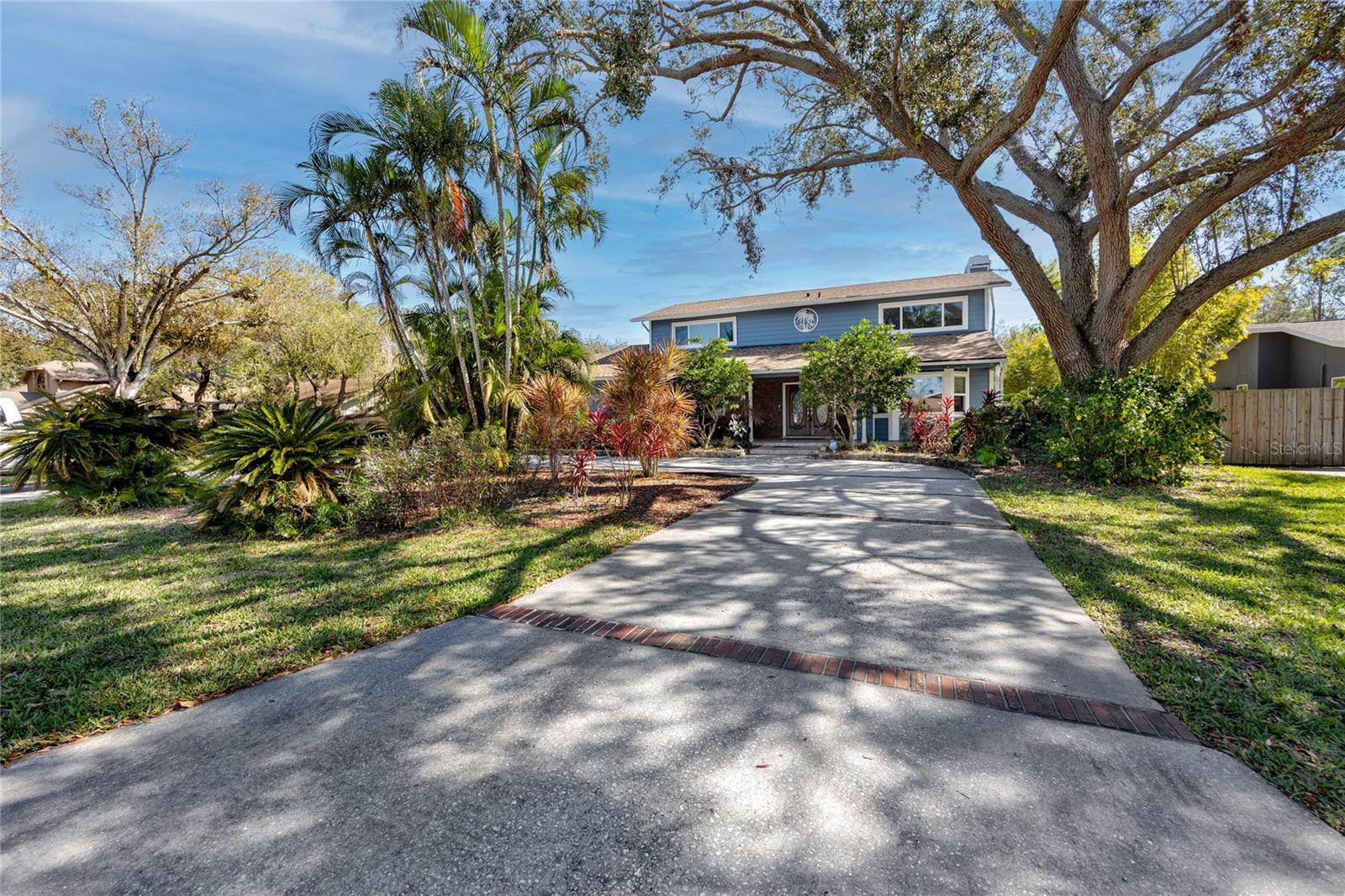 Circular driveway & front of the main house