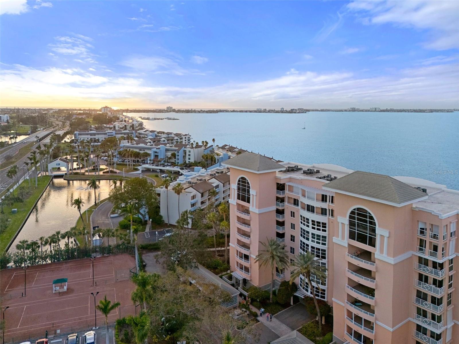 Bacopa Bay offers Luxury Living on Boca Ciega Bay