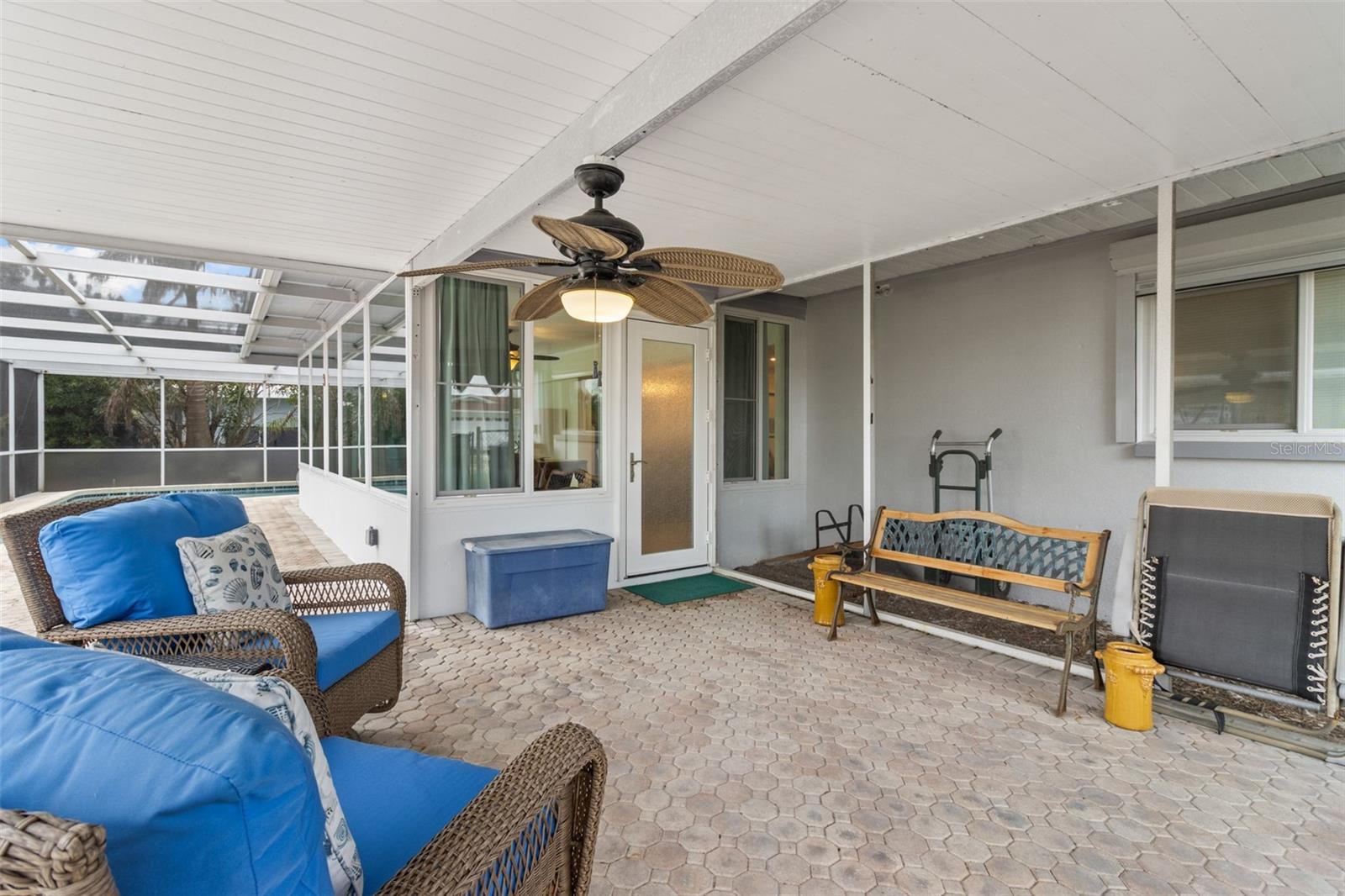 Lots of room to entertain family and friends in this outdoor lanai