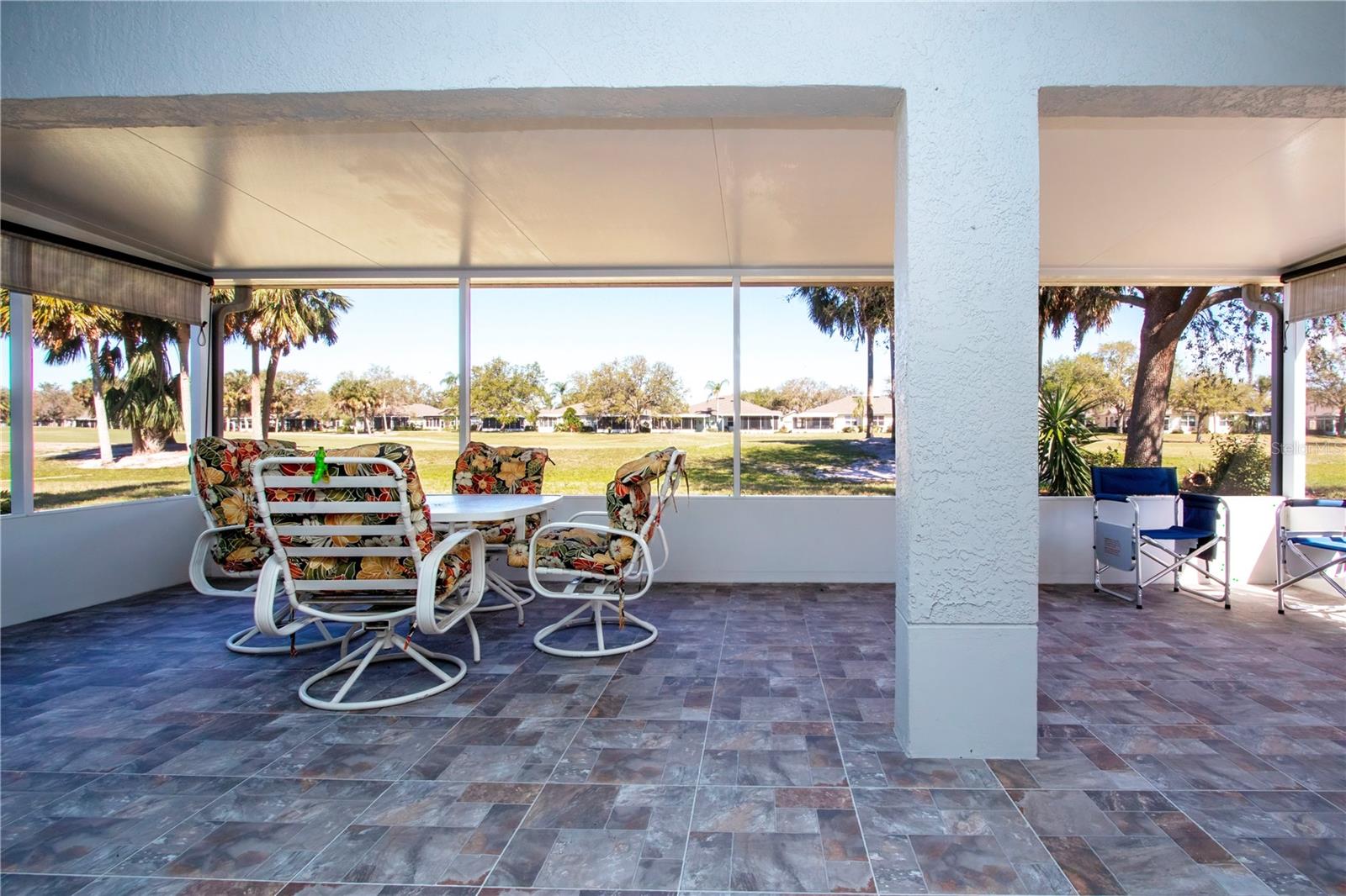 Lanai w/Golf course view