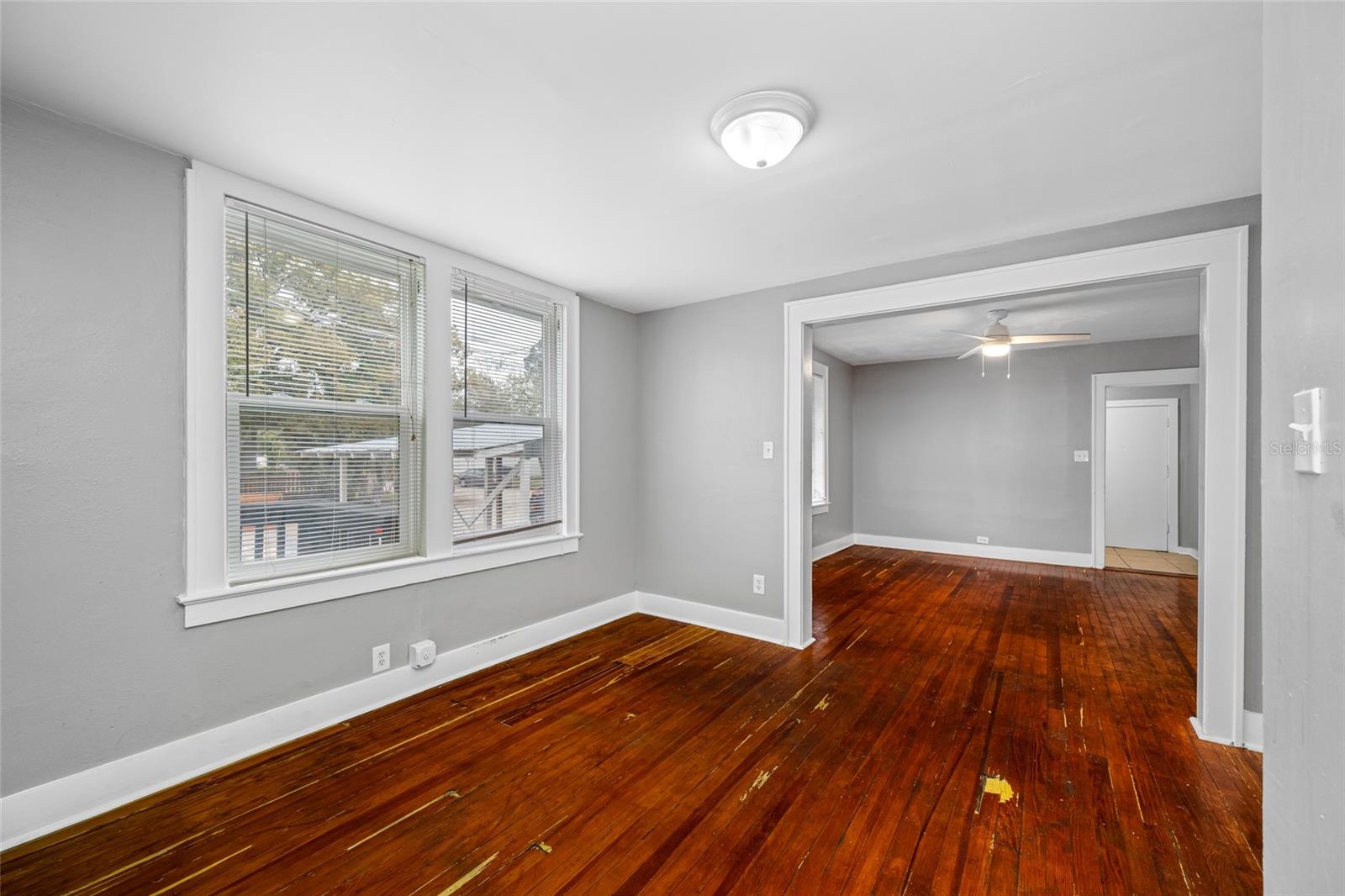 301 W WOODLAWN AVE, TAMPA, FL 33603 - Dining room