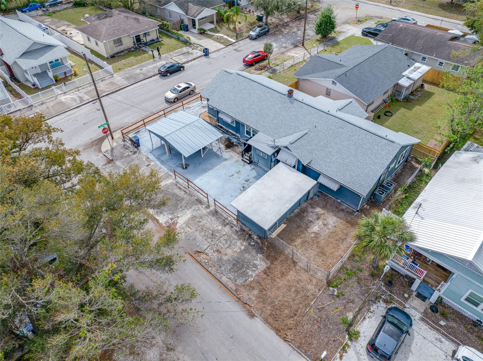 Facing North East - 301 W WOODLAWN AVE, TAMPA, FL 33603