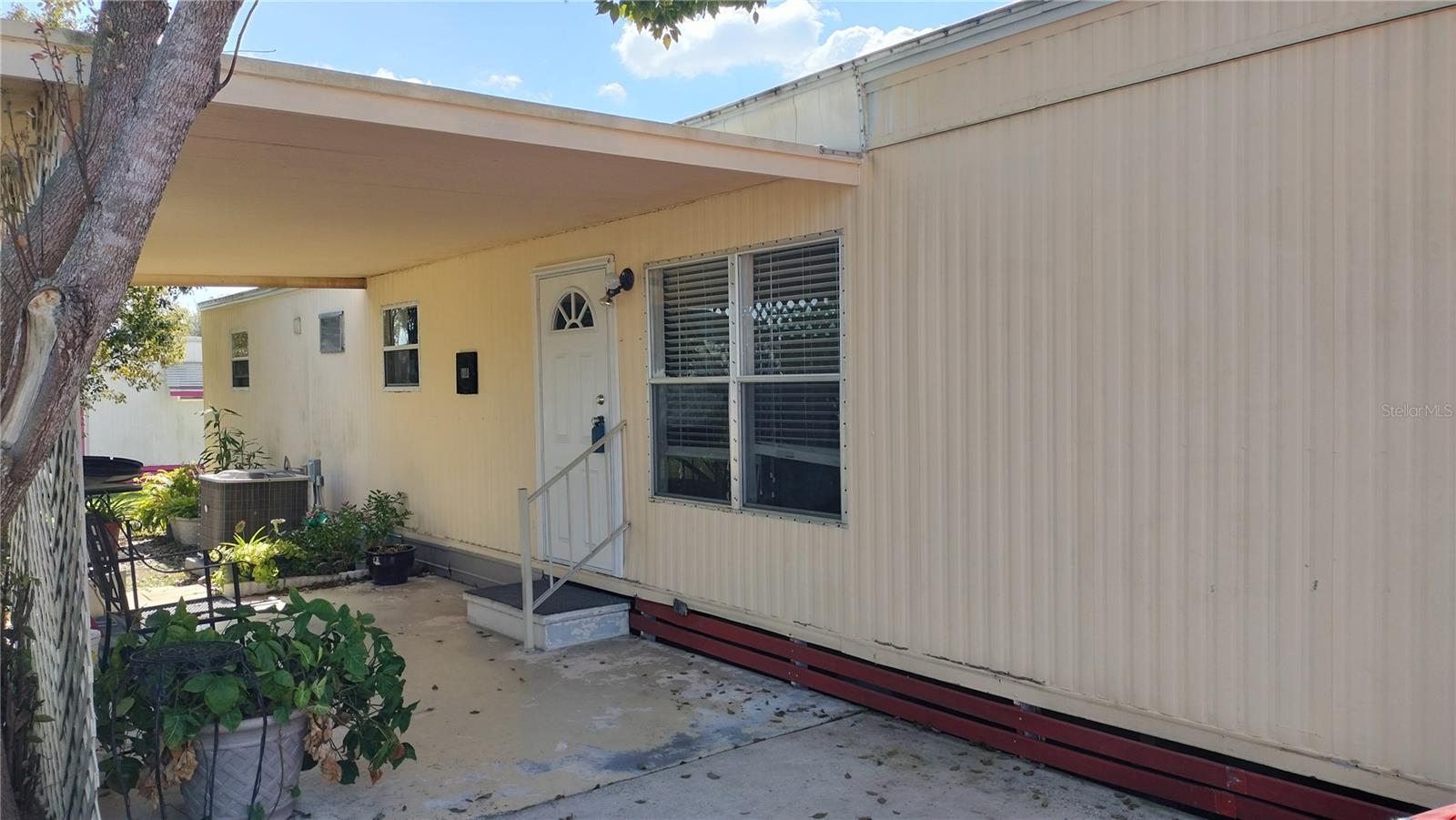 Porch/Main Entrance