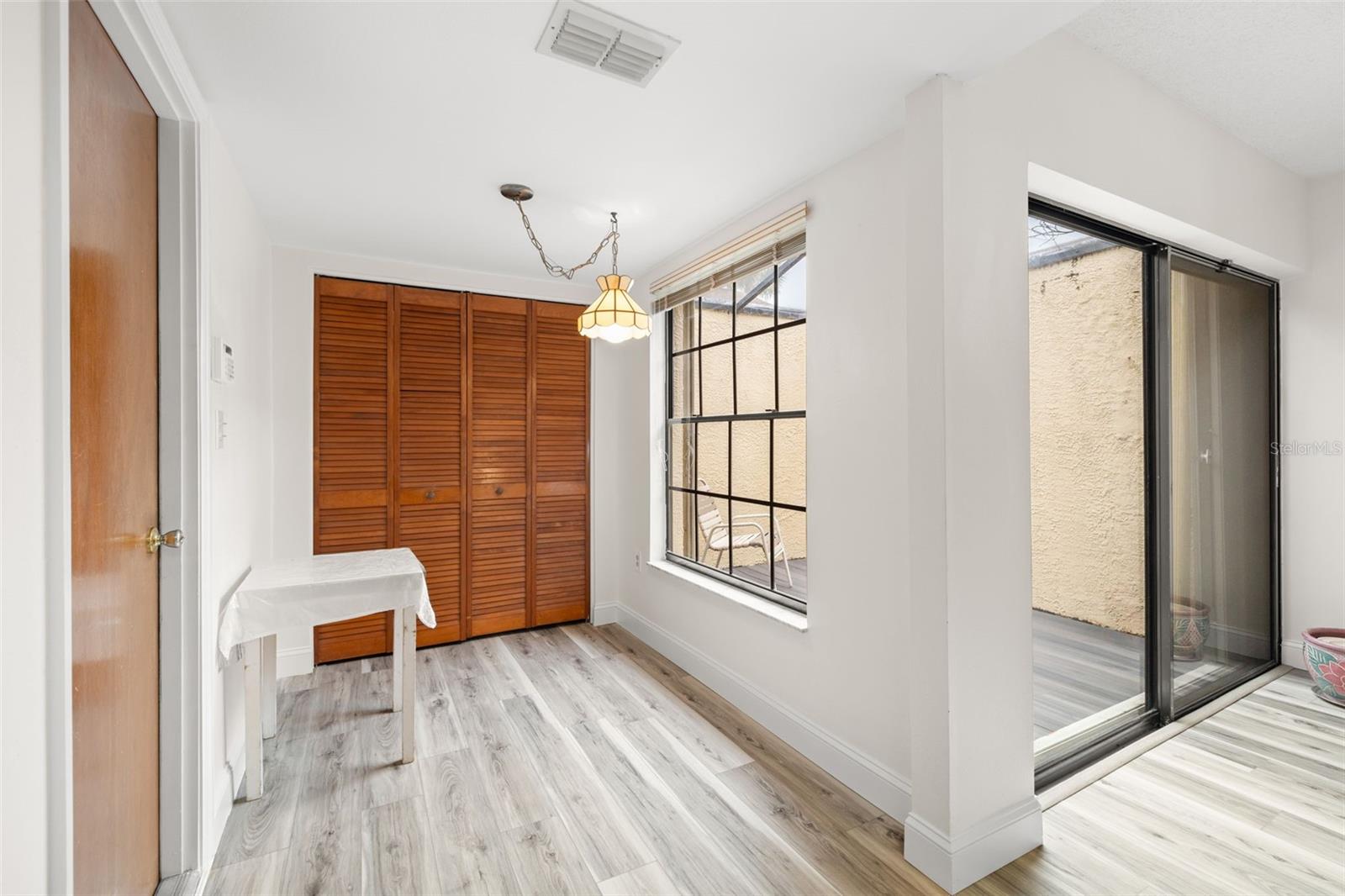 Eat in breakfast area with indoor laundry area/closet.