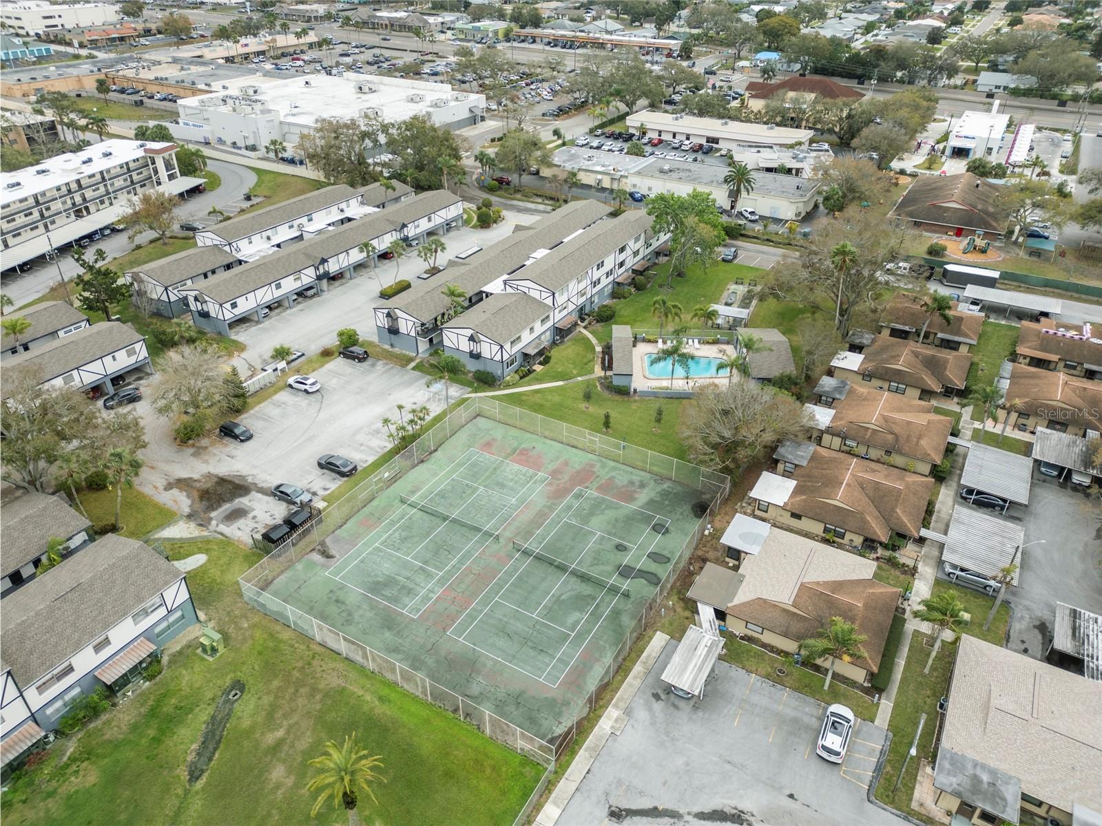 Community Tennis Courts