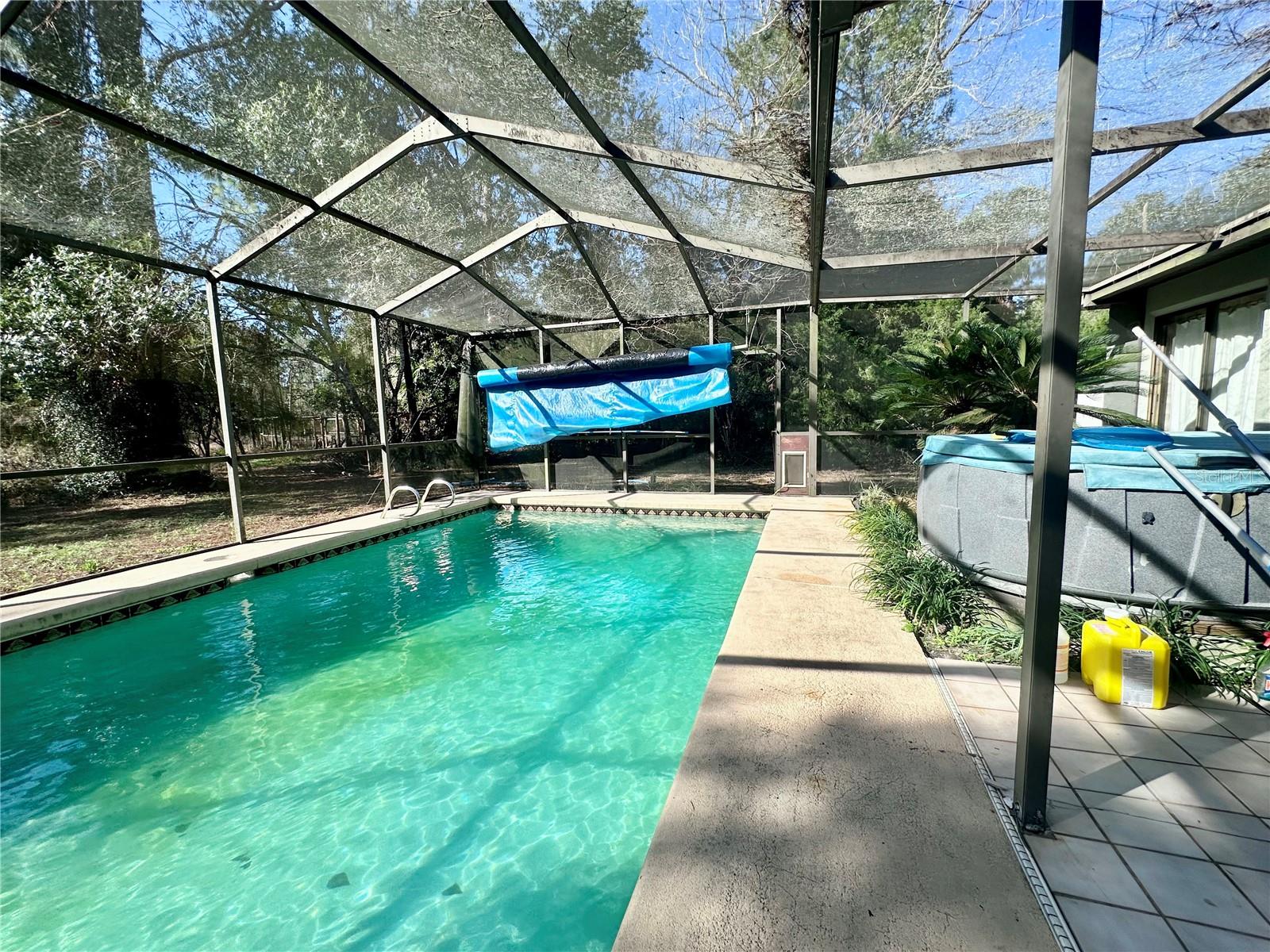 Screened enclosed Pool