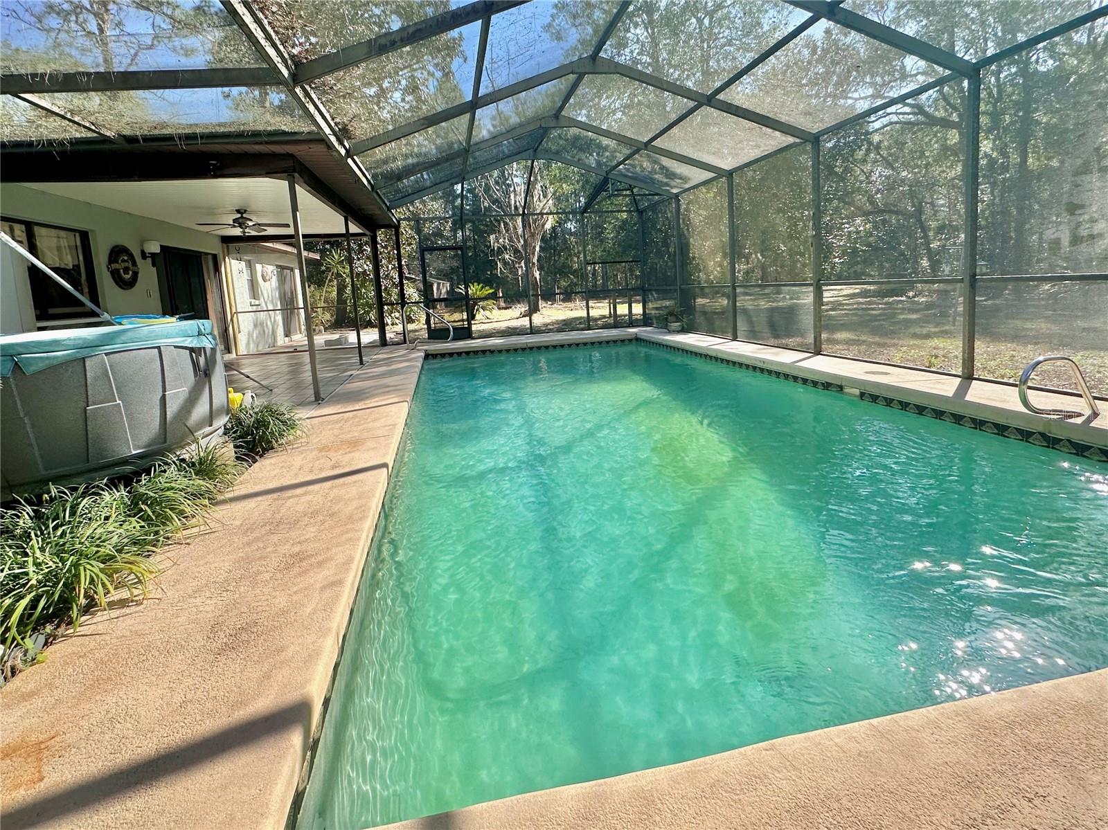 Screened enclosed Pool