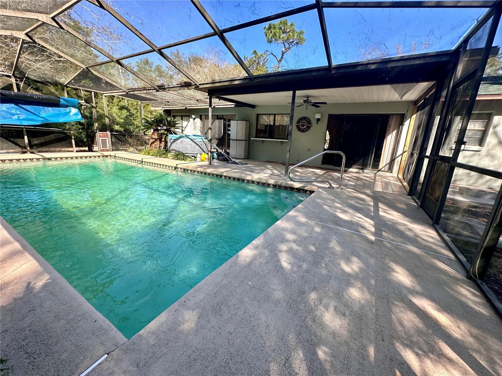 Screened enclosed Pool