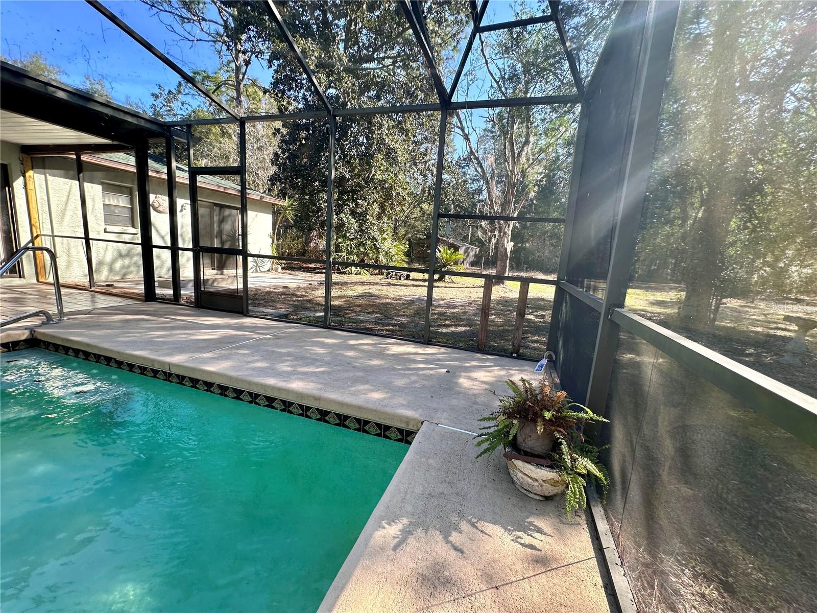 Screened enclosed Pool