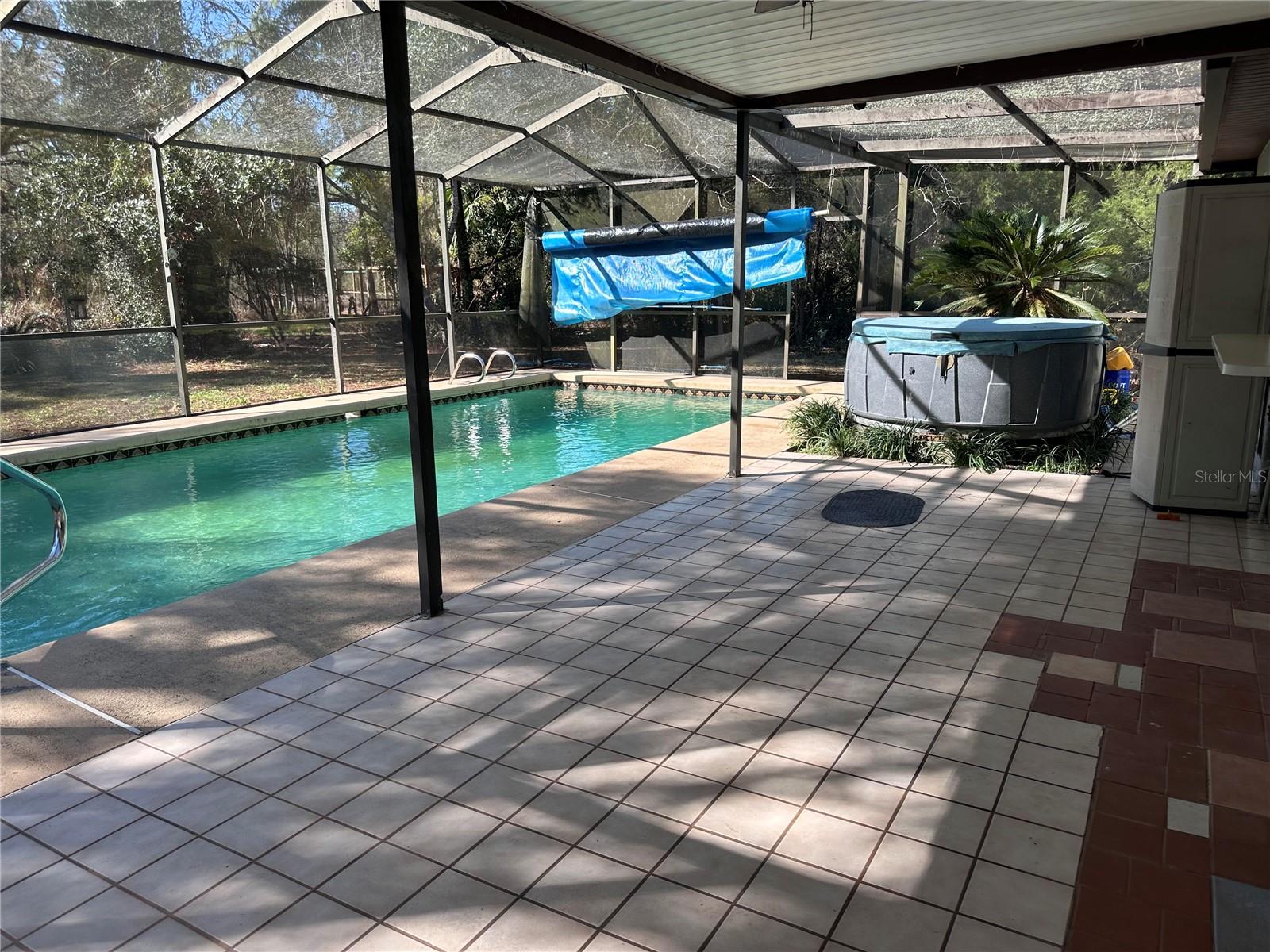 Screened enclosed Pool