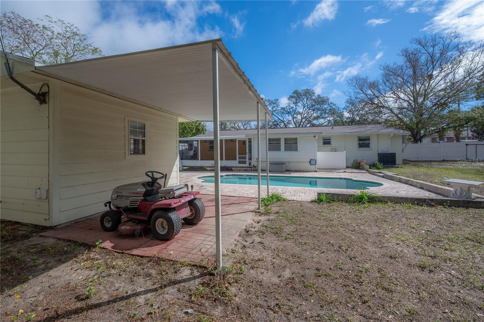Covered patio attached to the Casita/studio suite