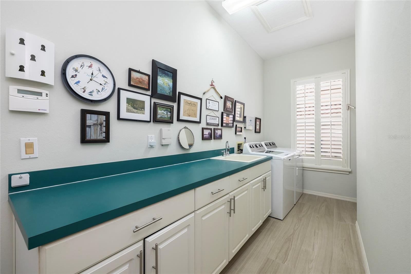 Laundry room with huge counter space