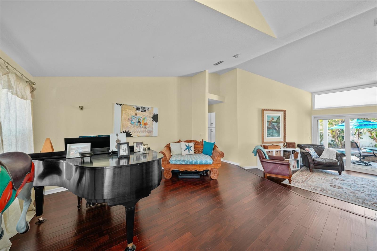 Foyer with Step-down to Formal Living or Dining