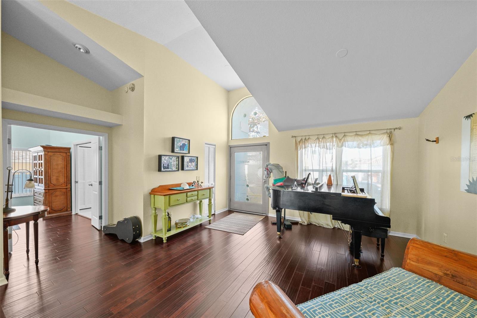 Foyer toward Primary Suite