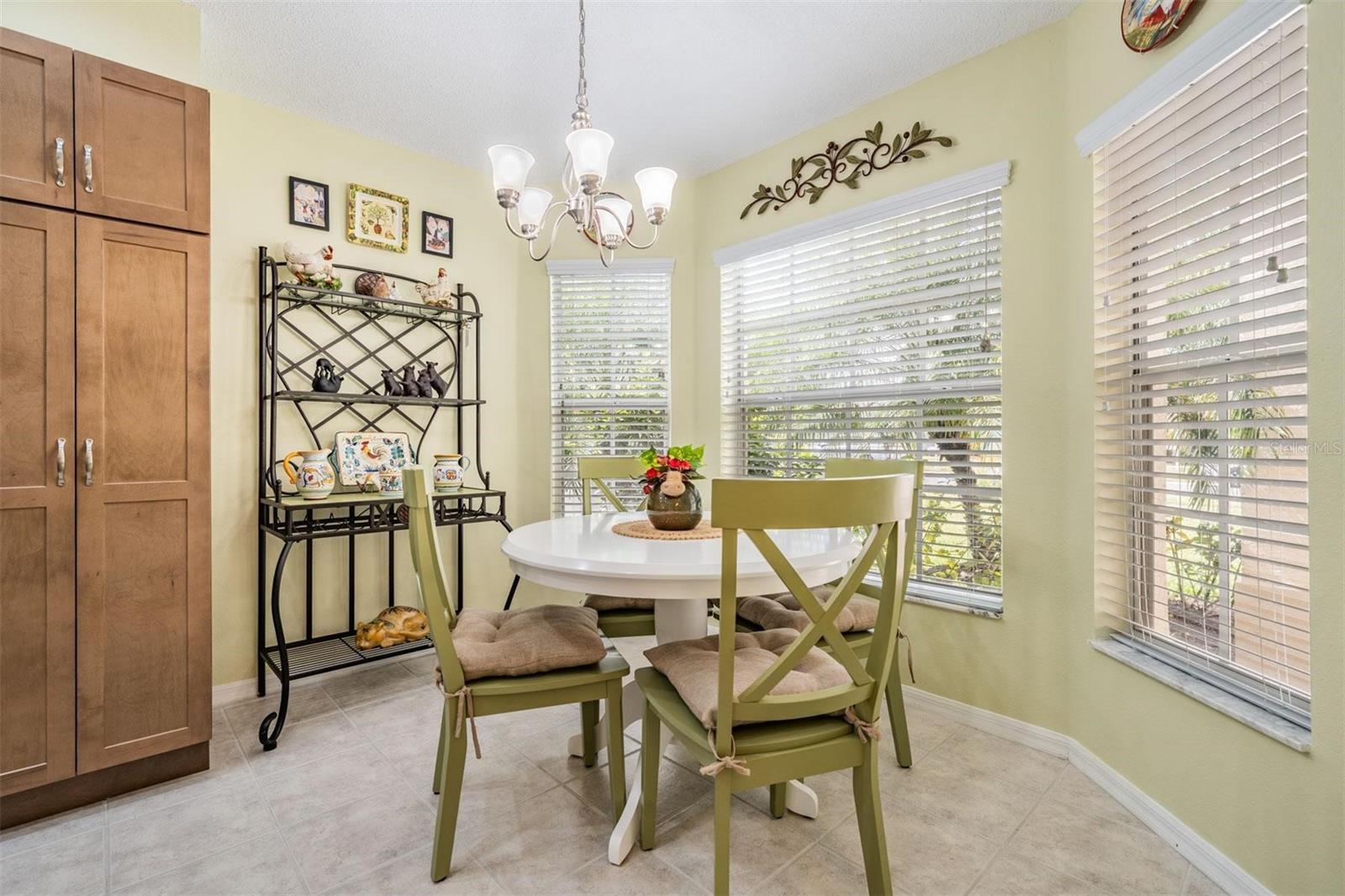 Sunny breakfast nook