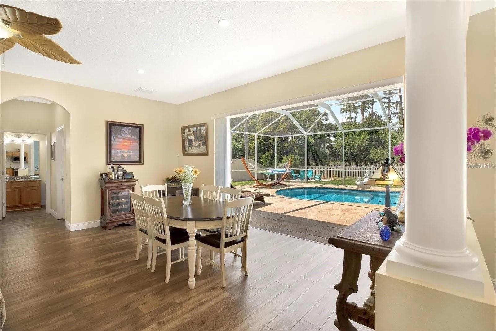 Dinning area overlooking the pool