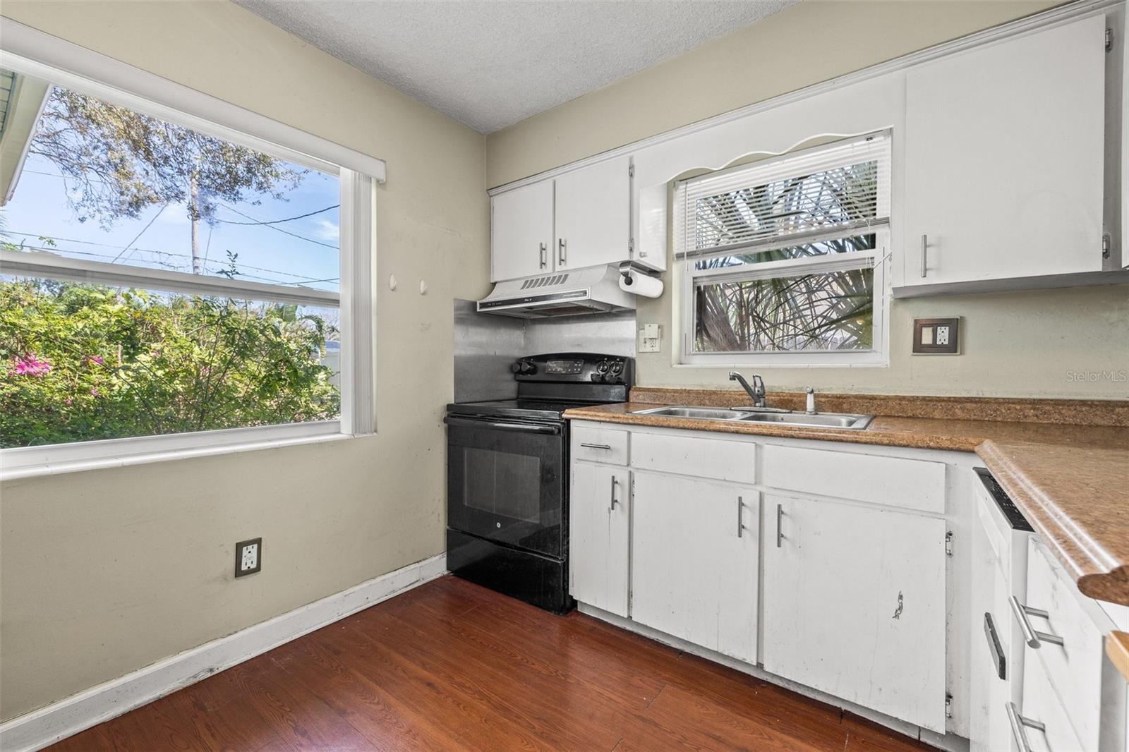 Spacious kitchen