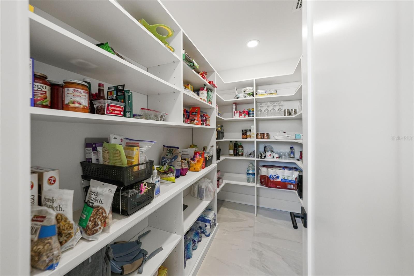 Walk in Pantry