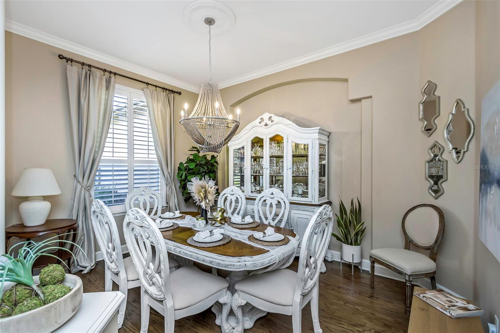 Formal dining room