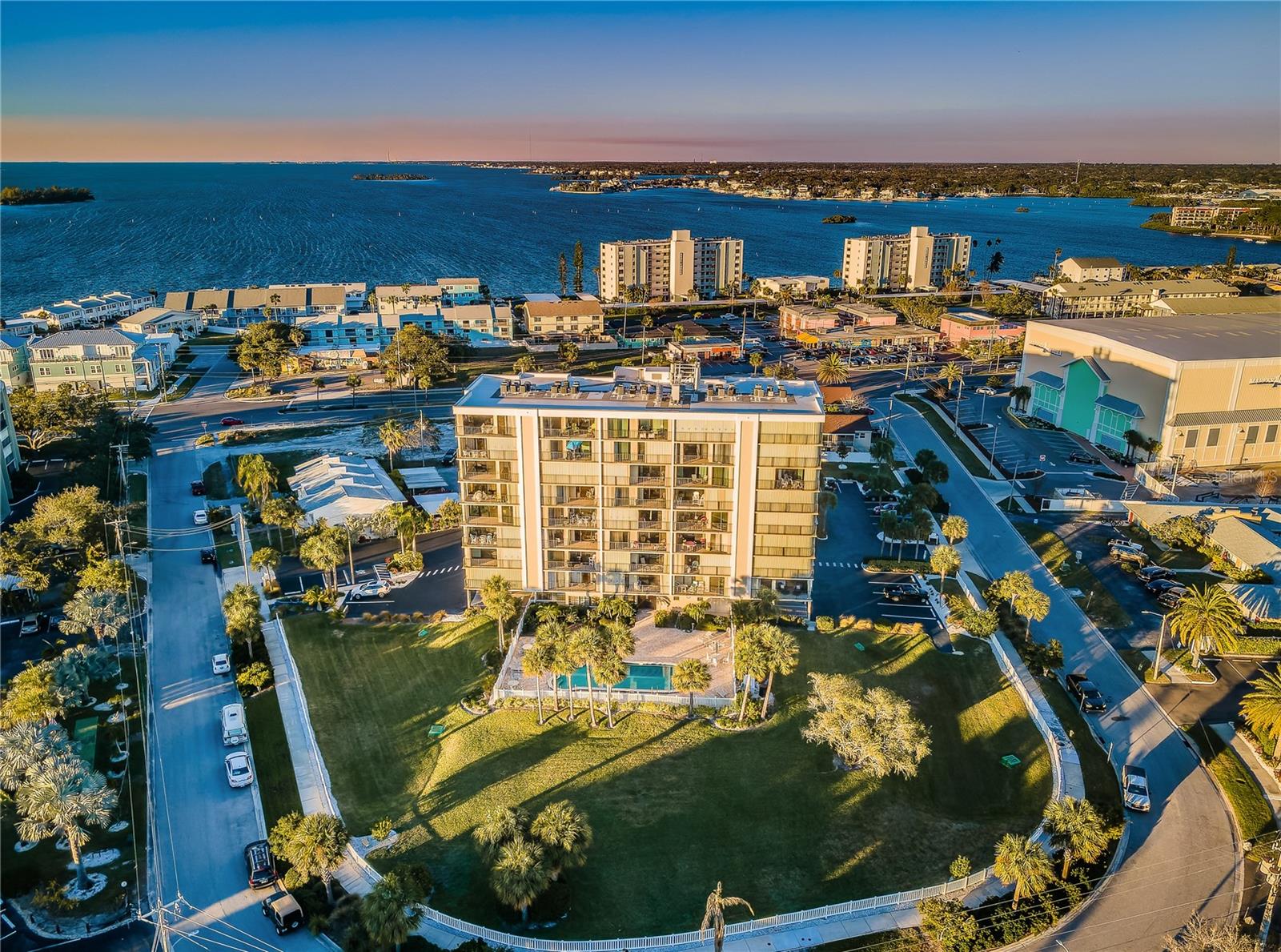 A spectacular view of the ocean waters of the Gulf of Mexico looking north!