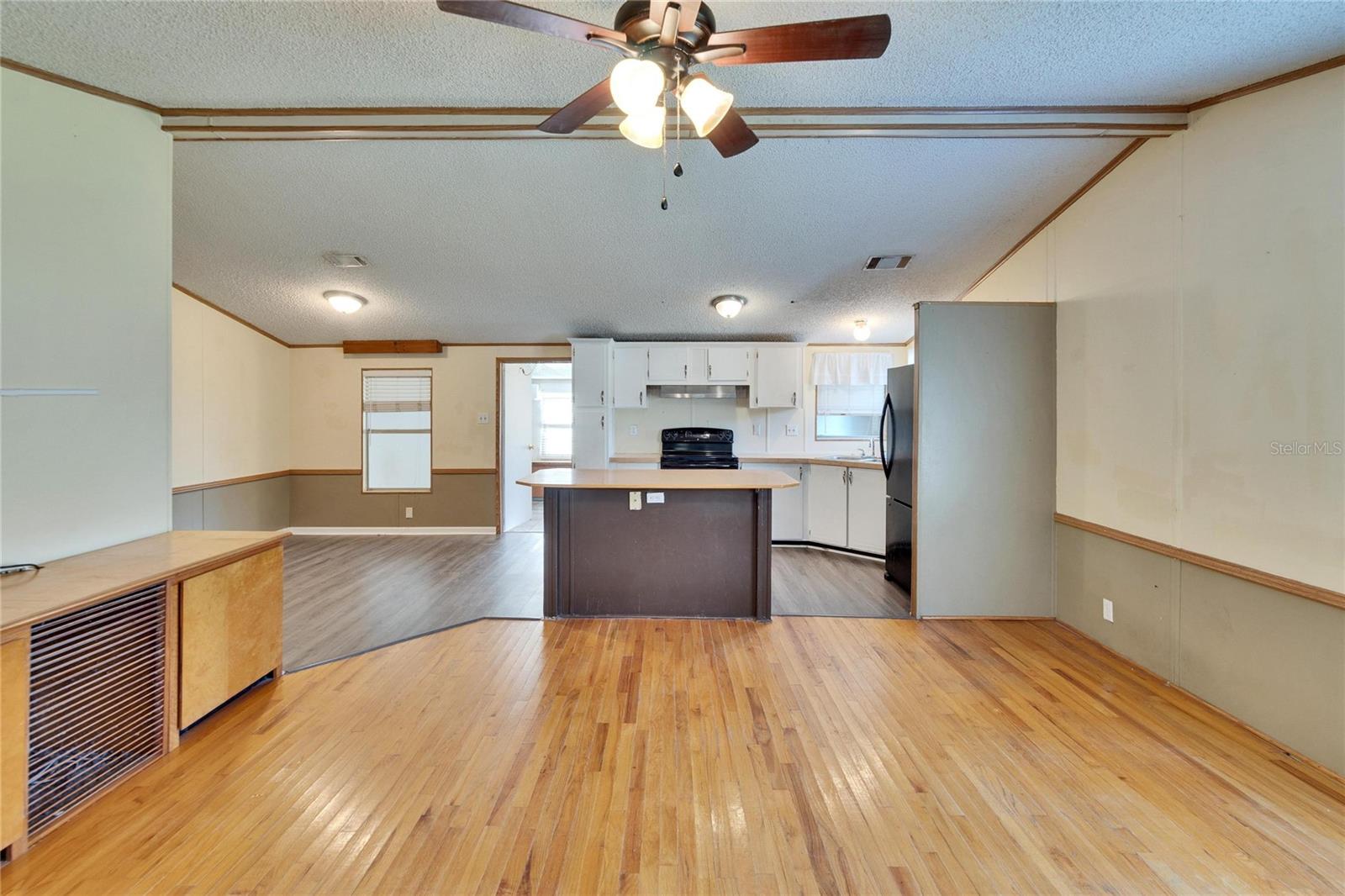 Living room, Kitchen & Dinning room