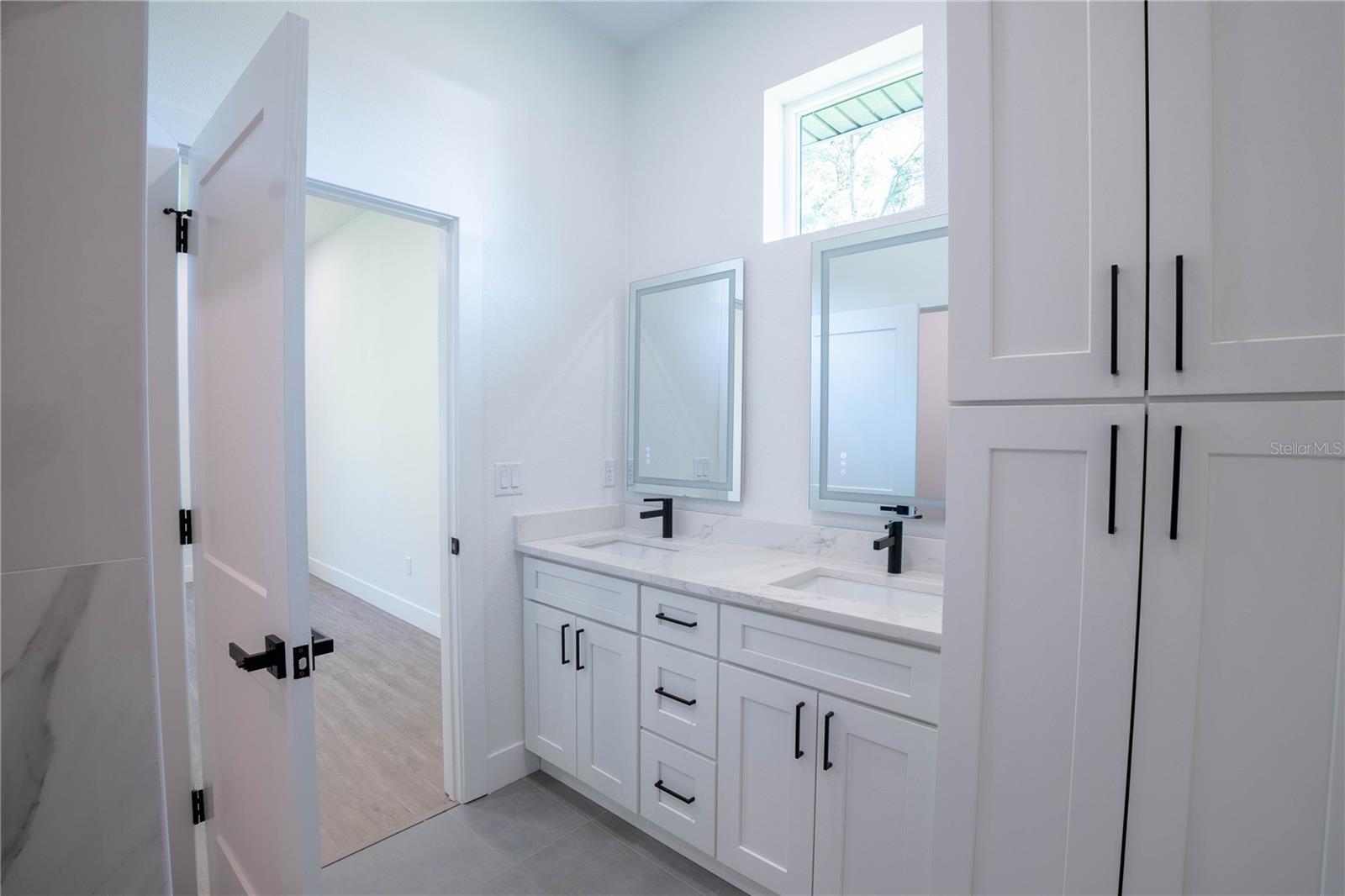 Main Suite Bathroom