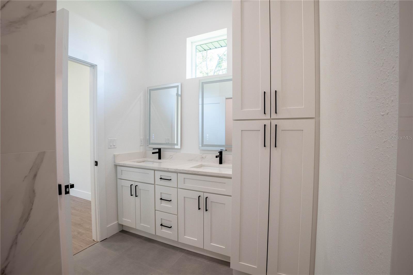 Main Suite Bathroom