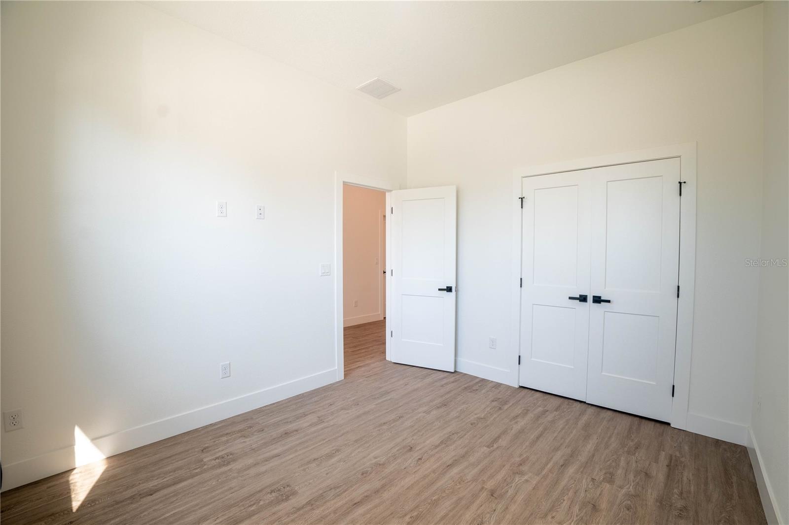 Guest Bedroom #1