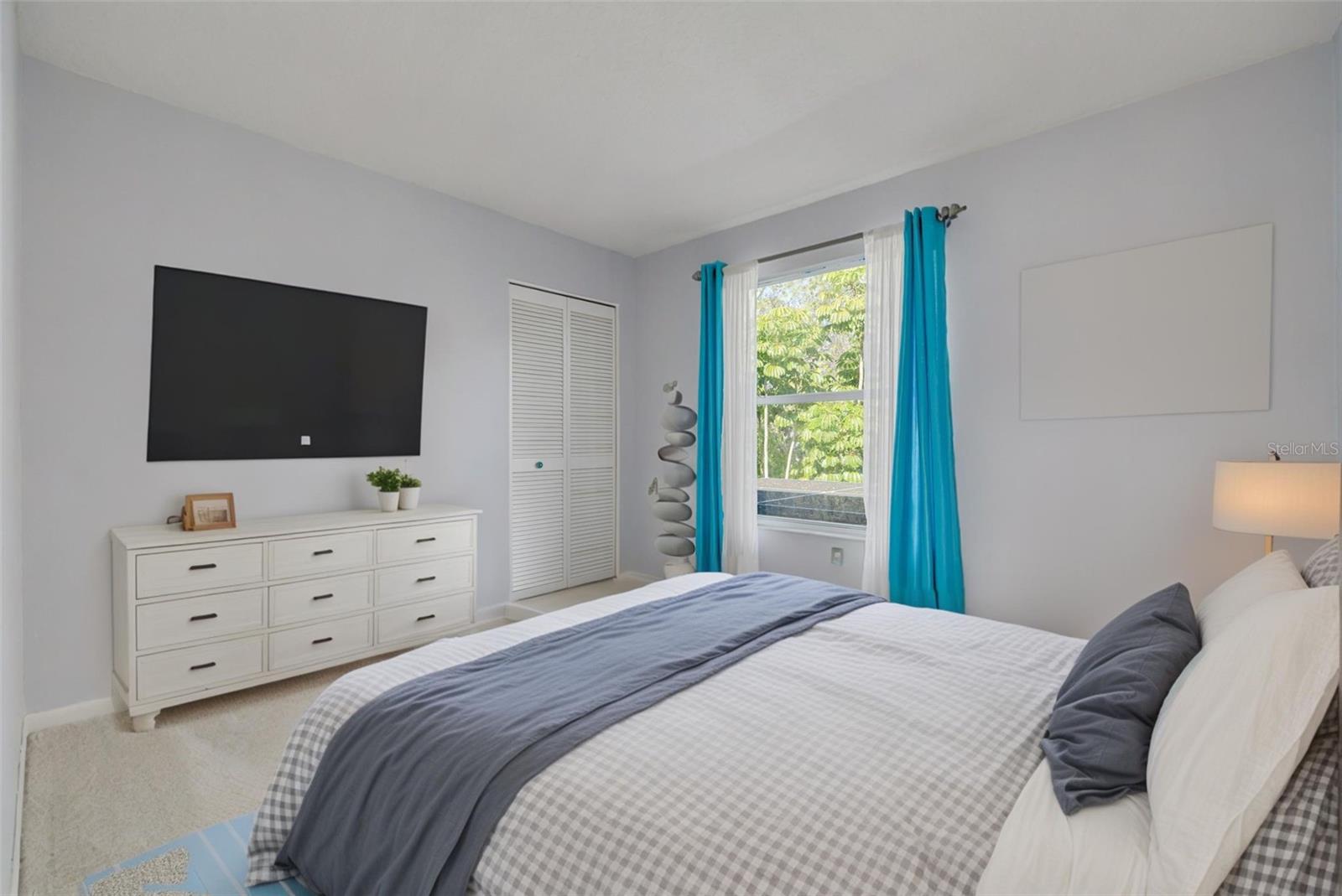 virtual Staged, Guest bedroom