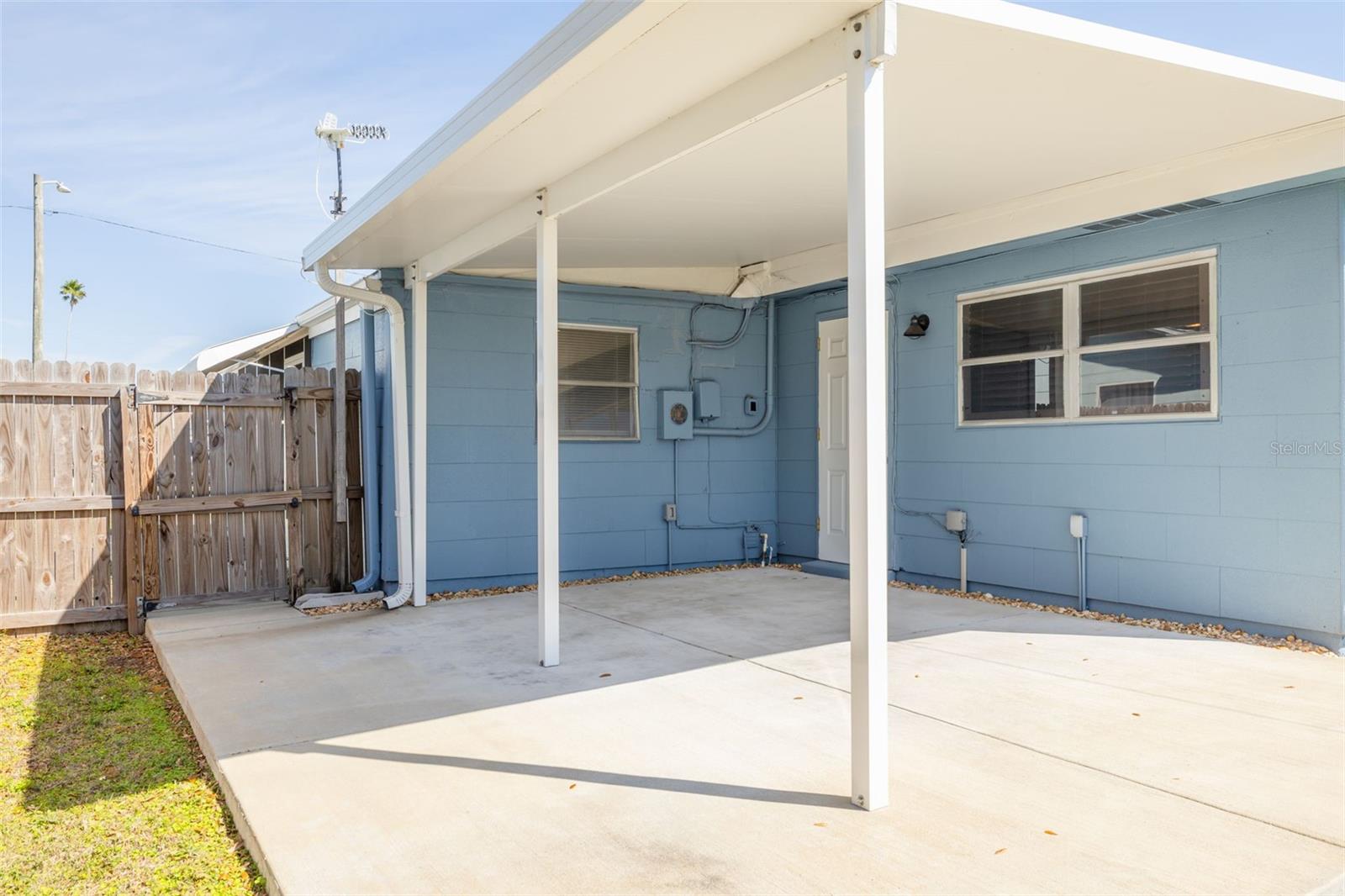 Rear covered patio