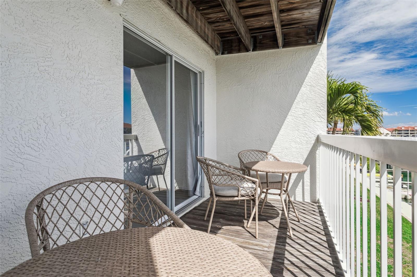 balcony off living room