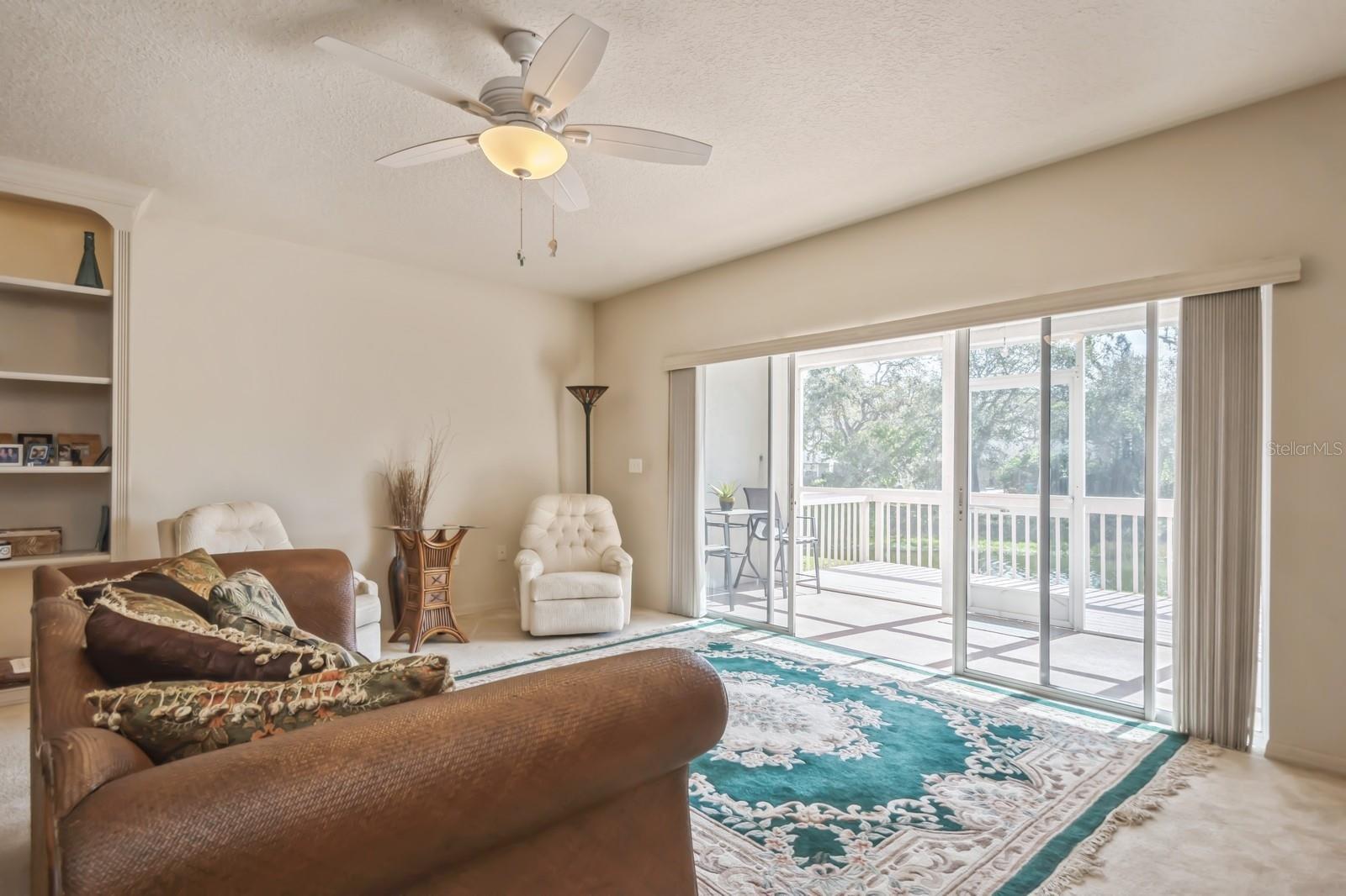 So much natural light pours in from the deck and lanai