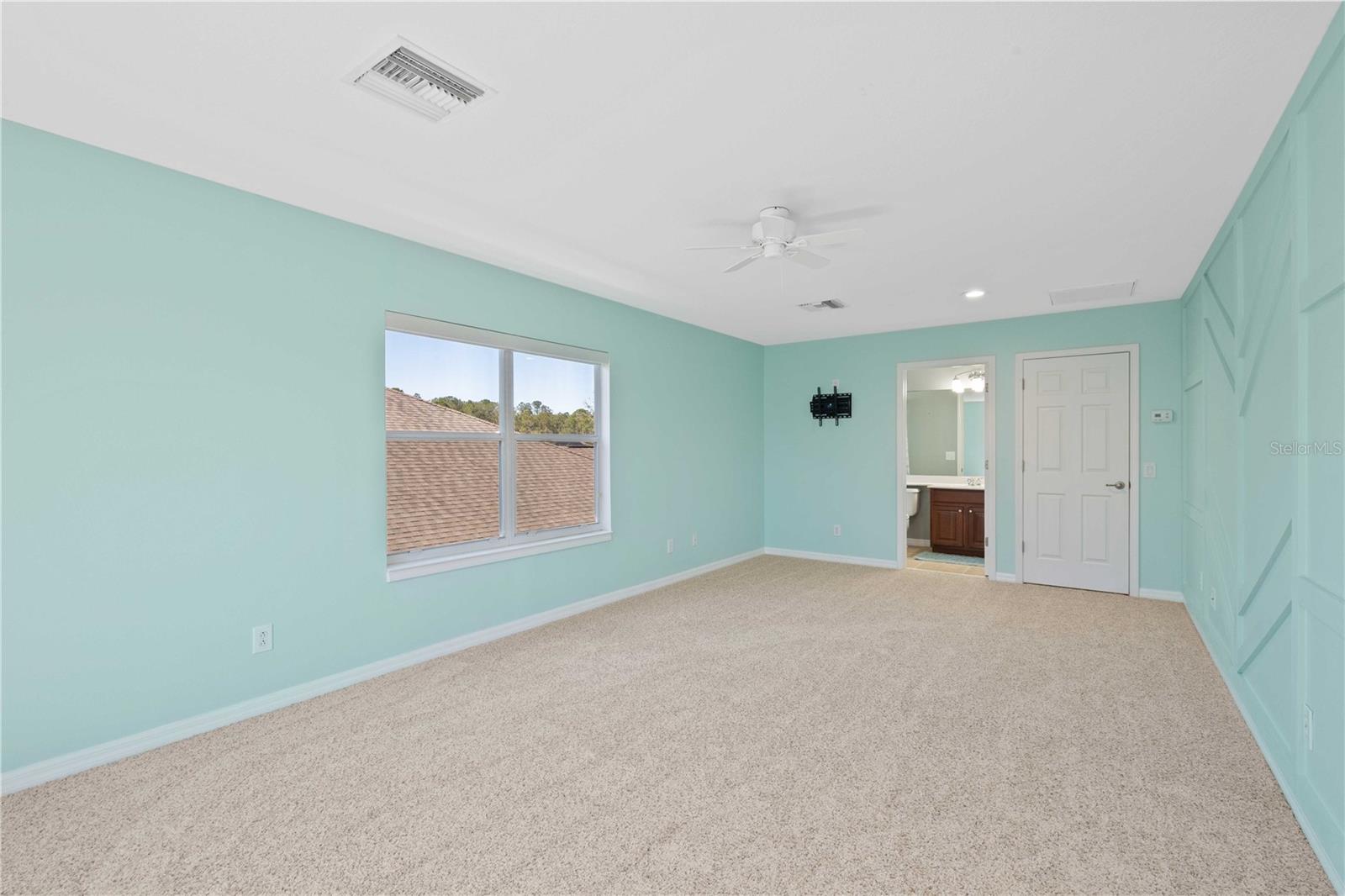 Upstairs bedroom/media room/guest space