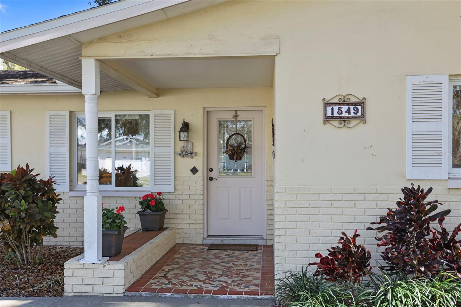 1549 San Christopher Dr., Dunedin, FL 2 Bed, 2 Bath, 1 car garage with Lake view - Non - Evac Zone
