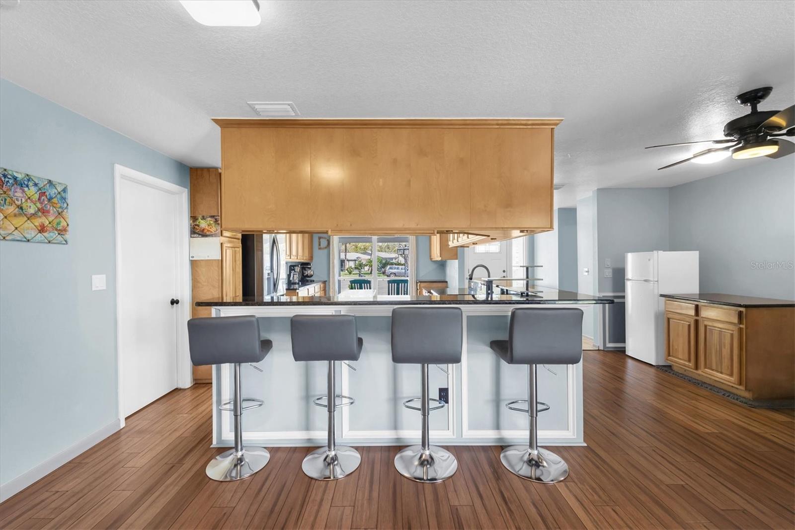 Looking from the living room area towards kitchen and dinette area.