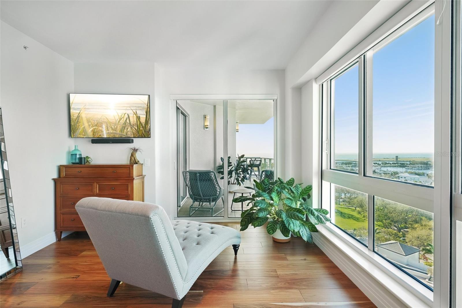 Primary suite with views of Tampa Bay and DTSP