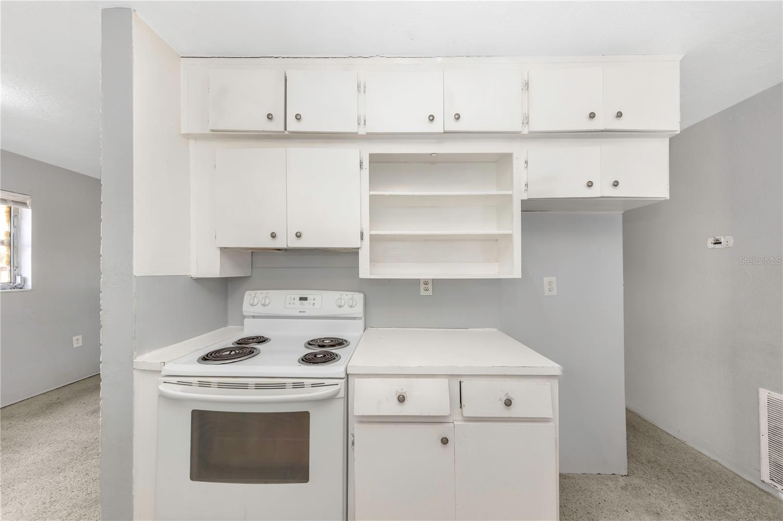 Kitchen - Left View