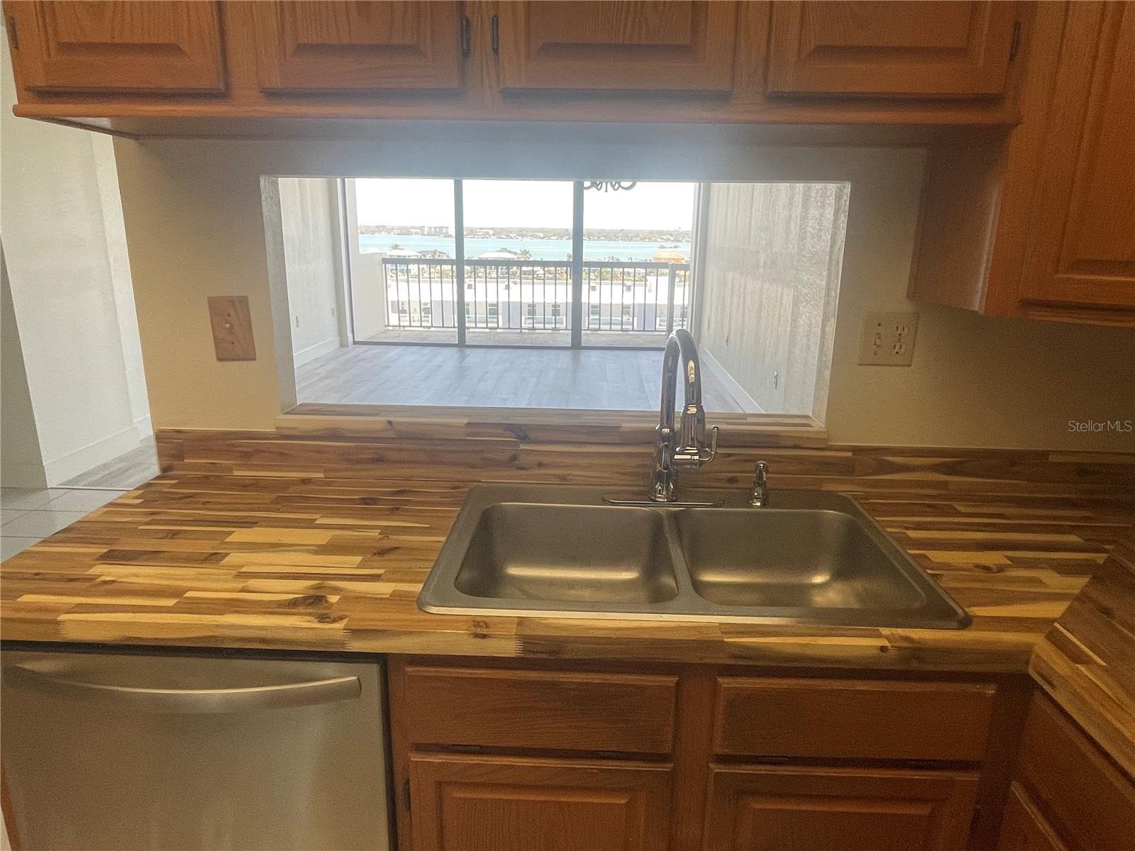 Kitchen new sink and faucet