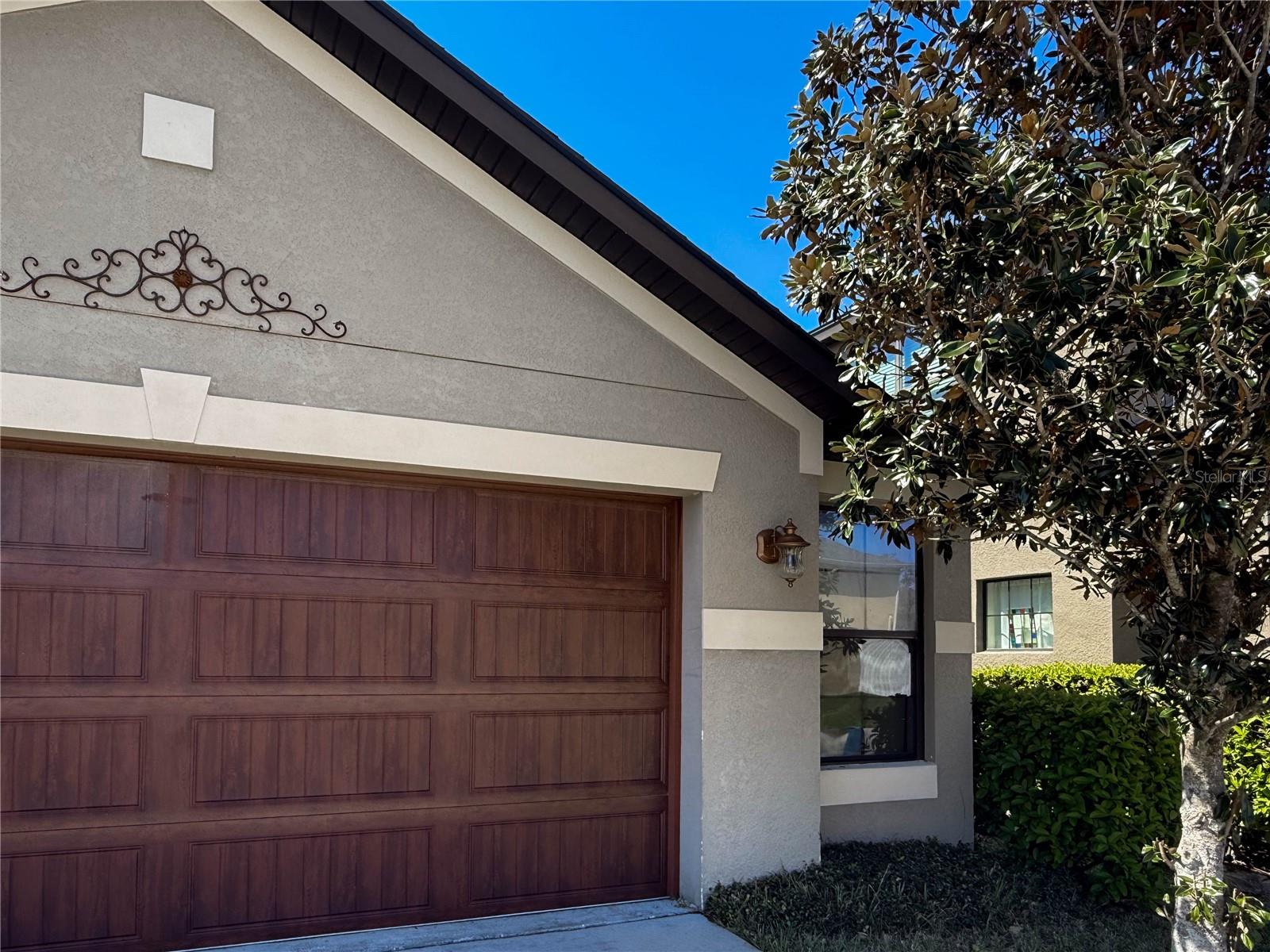 Oversized garage