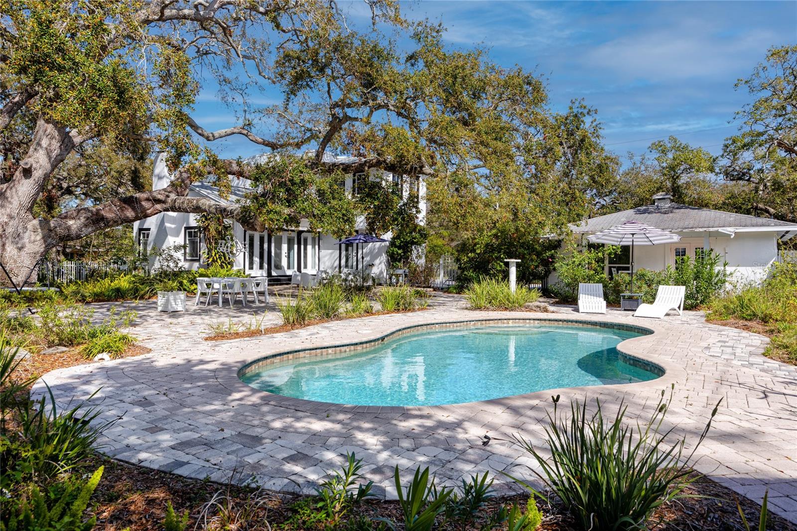 Salt Water Swimming Pool