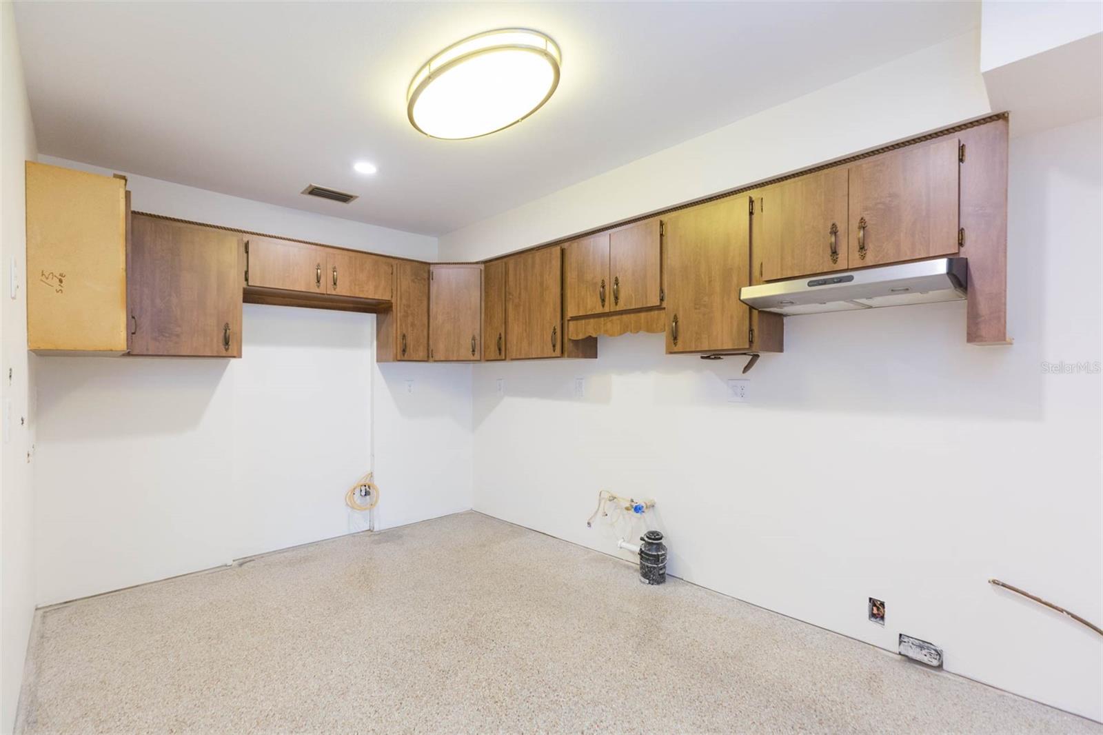 KITCHEN FOR CUSTOM FINISH