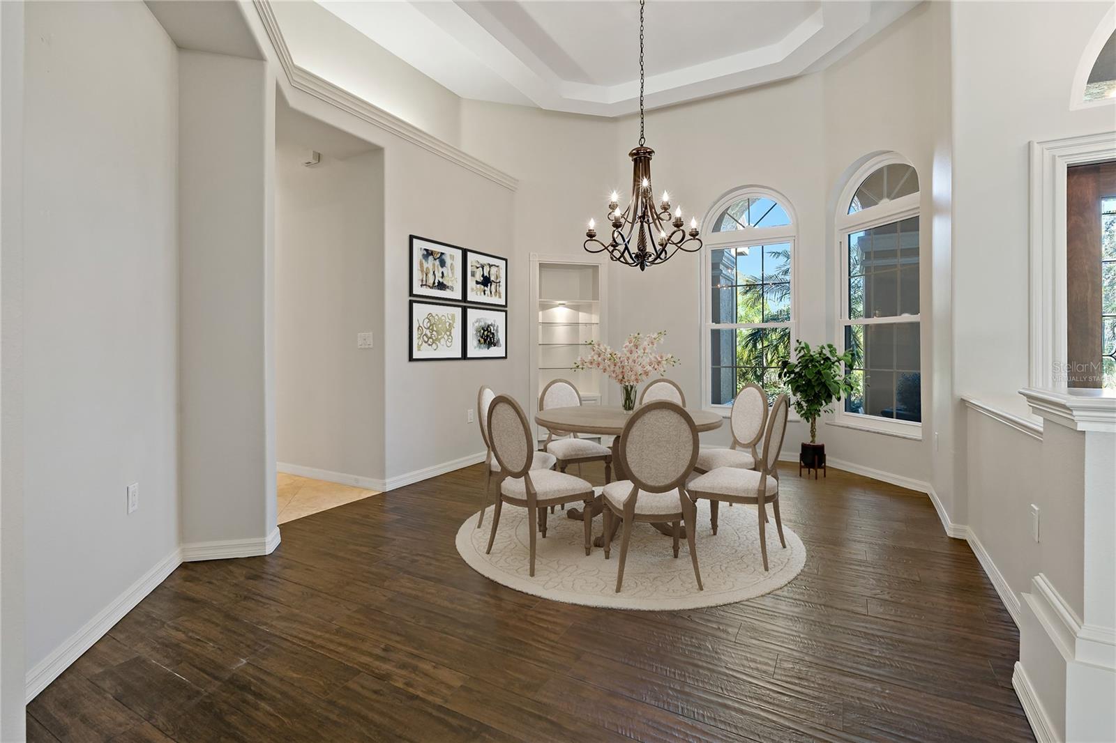 Dining Room Virtually Staged