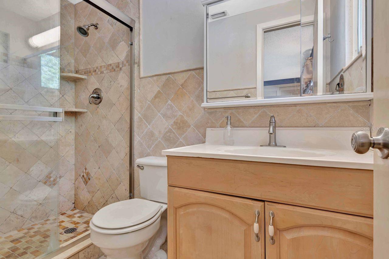 Master bathroom ensuite.