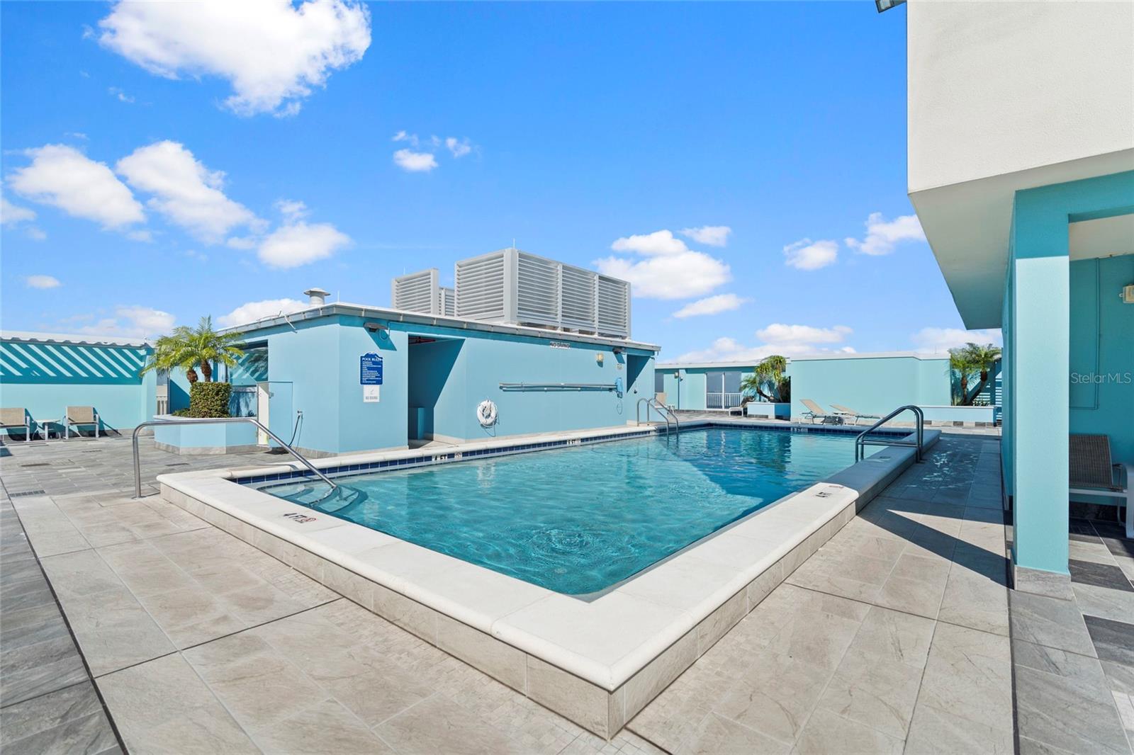 Roof Top Heated Pool