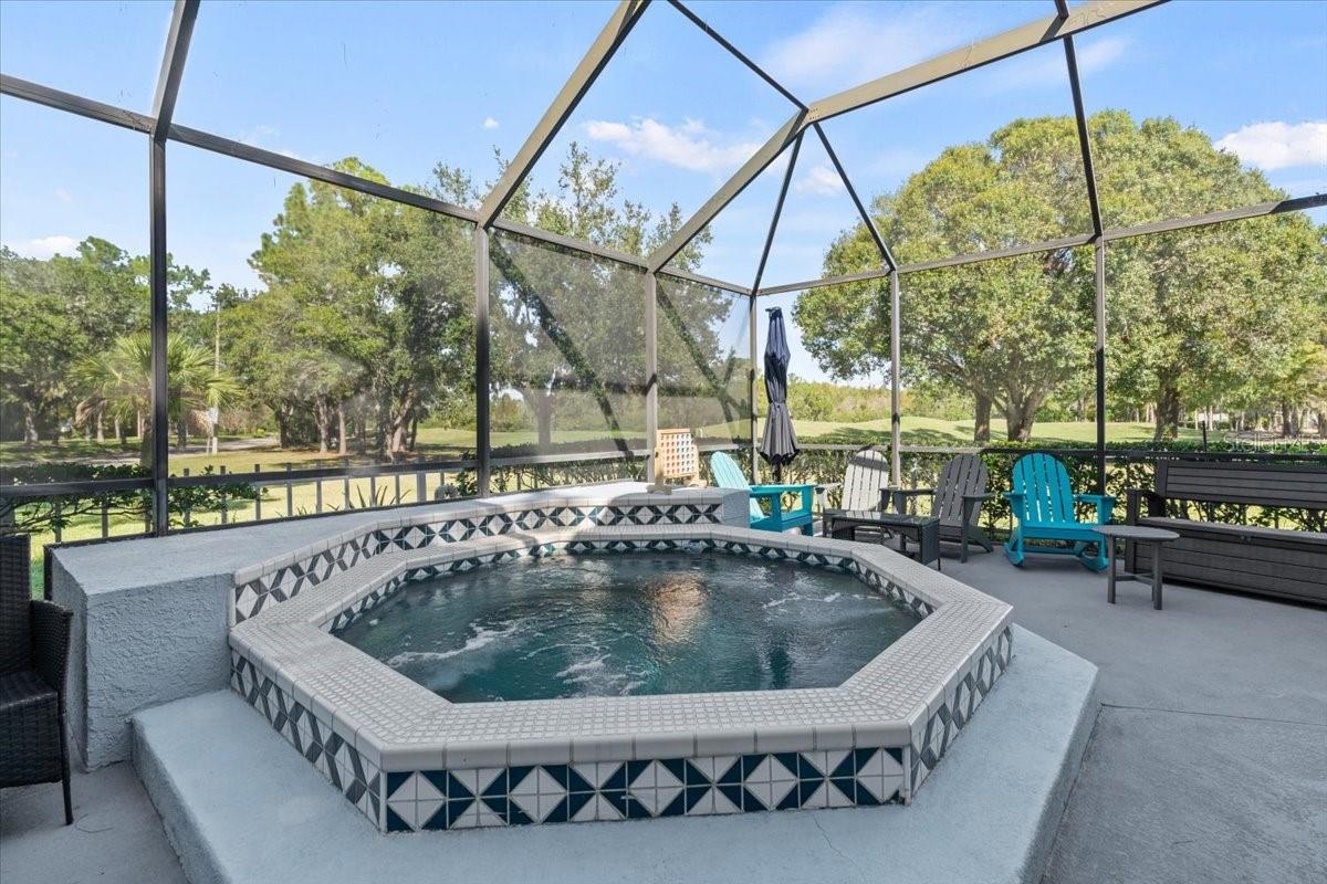 Fully automated hot tub