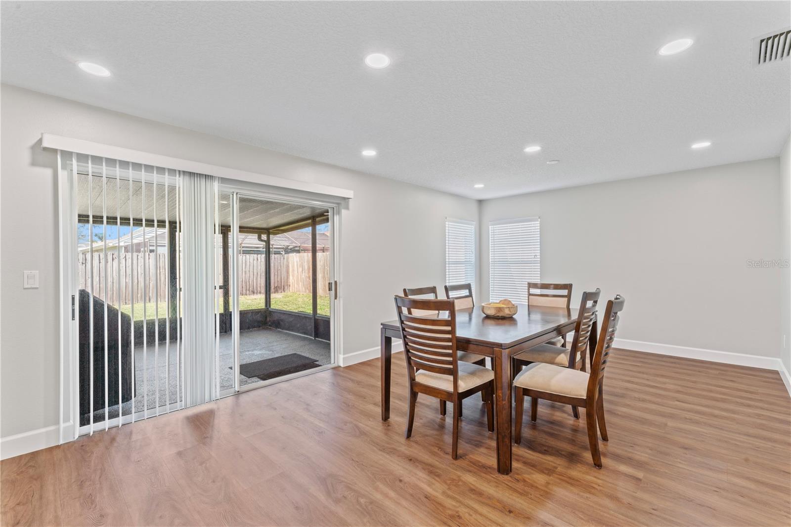 Dining Area1533 Portsmouth Lake Dr, Brandon, FL 33511