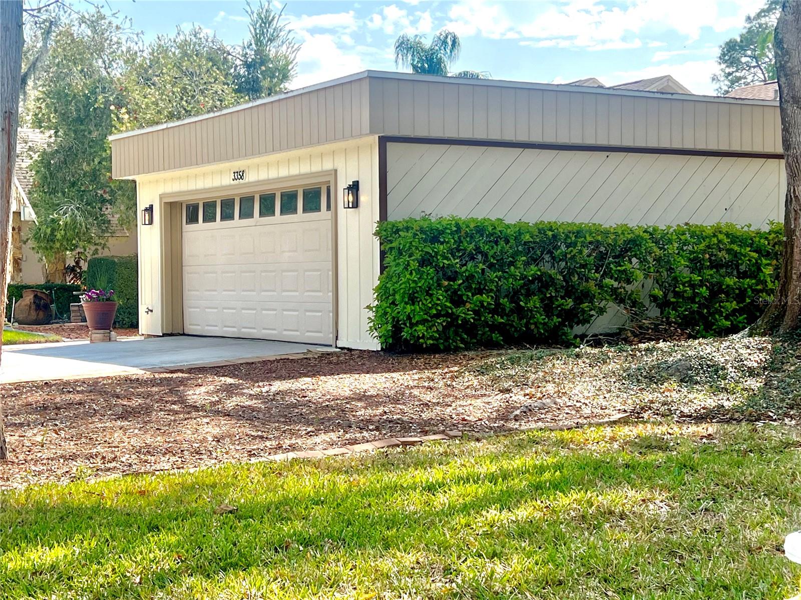 Side View Oversized Garage