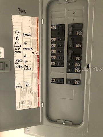 TB8358246