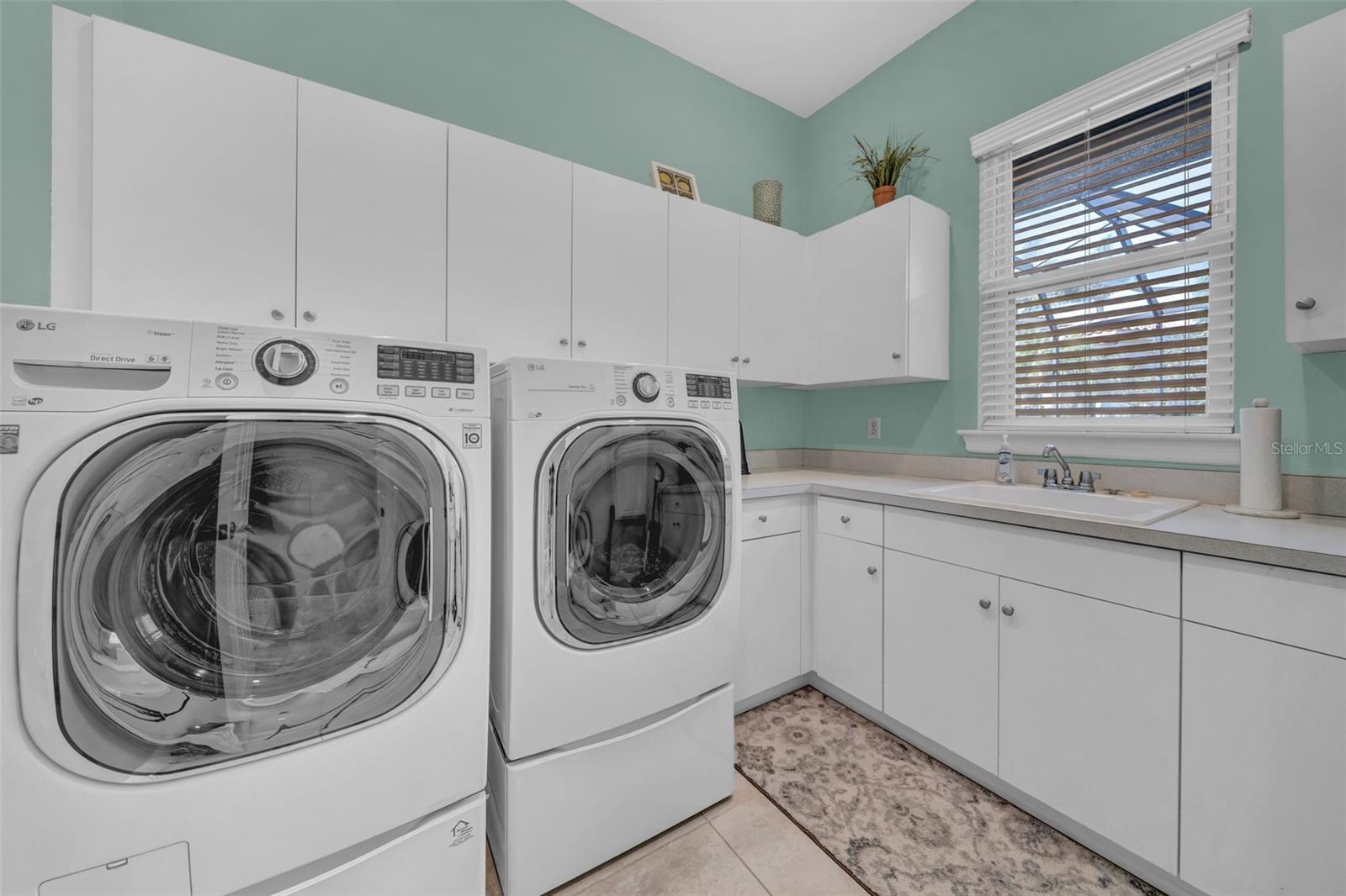 1st floor laundry room